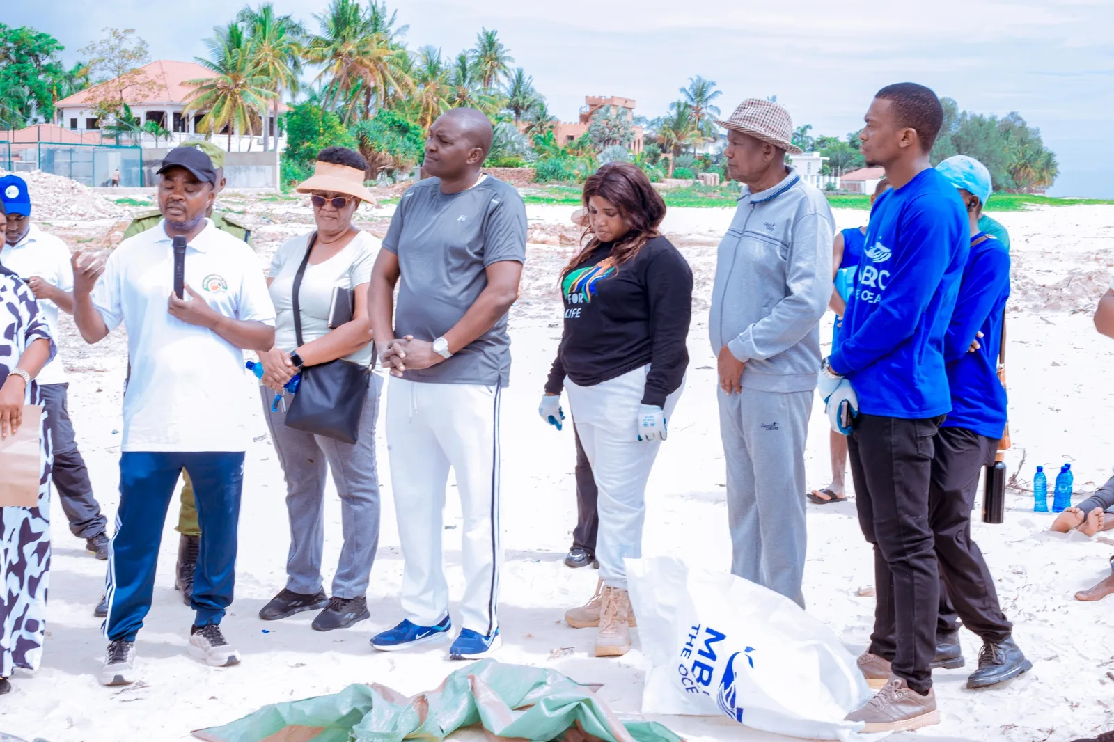 Community briefing during the official visit to Mbezi Beach A